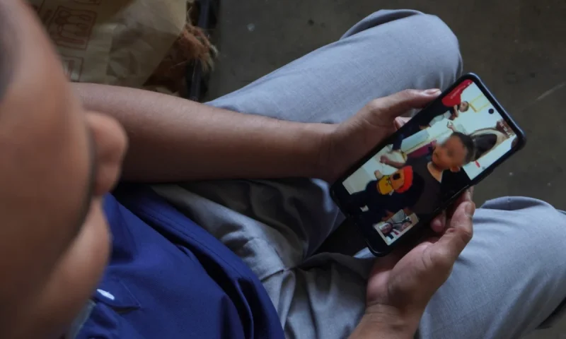 e1d9573b-b385-4744-9782-2f60aed1bbbb_52c69aea